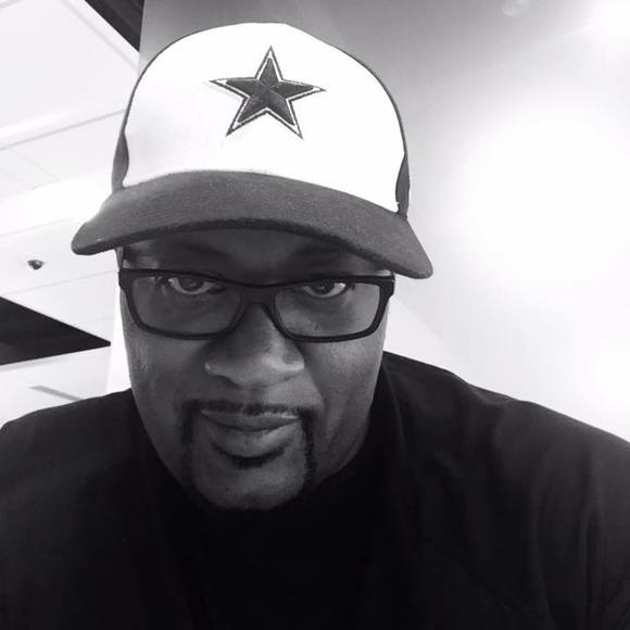 Meet your Posher, Carlos - Picture 1 of 1